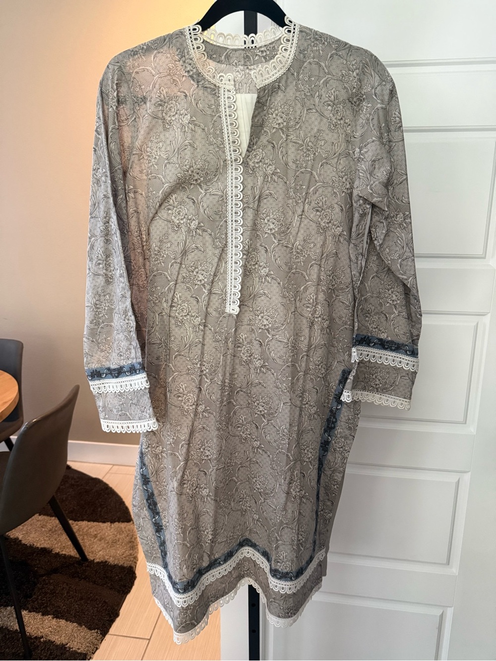 Lace-Trim Floral Tunic Dress in Taupe